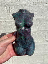 Load image into Gallery viewer, Ruby Fuchsite Kyanite XL Body