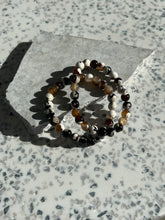 Load image into Gallery viewer, Orca Agate 8mm Bracelet