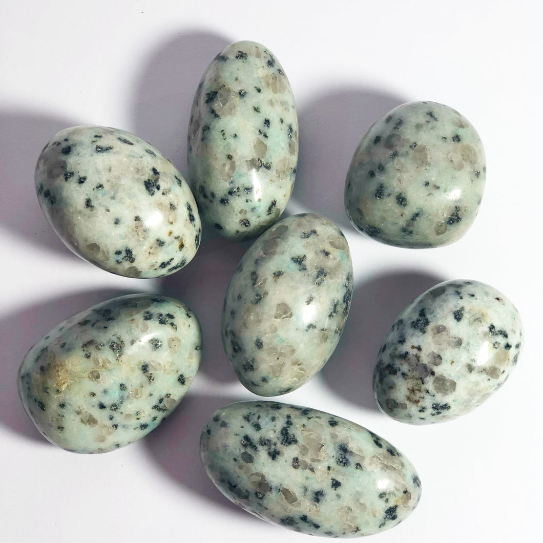 Kiwi Jasper Larger Tumbles